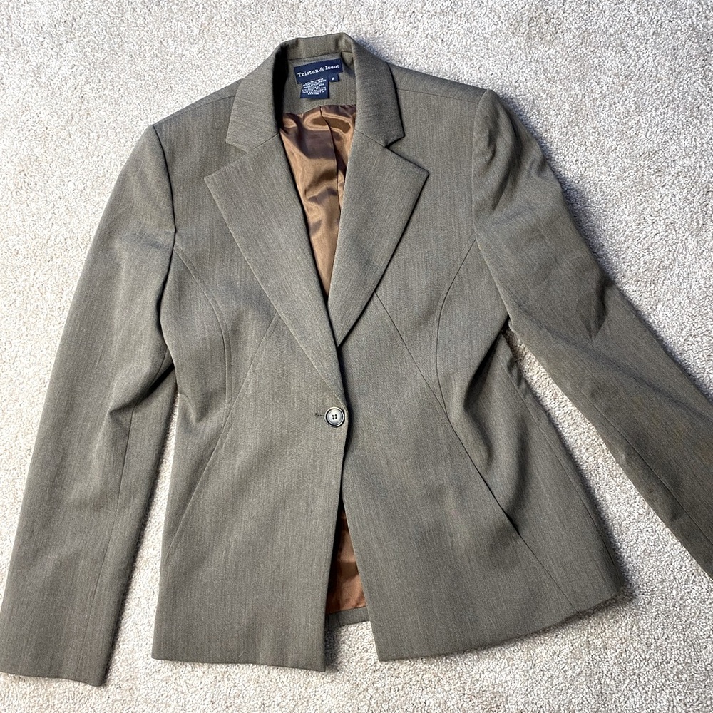 Sleek Tristan & Iseut Blazer